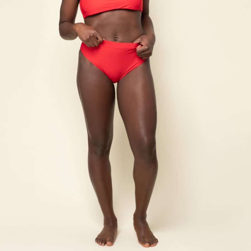 High-Waist Bikini Hose aus Econyl Detail