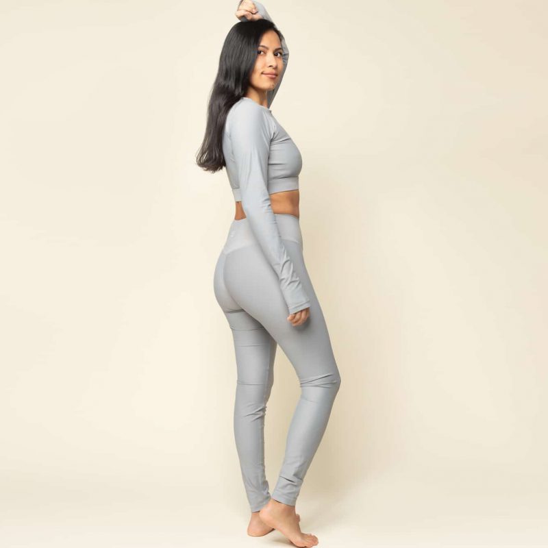 Long Sleeve Activewear aus Econyl silvergrey